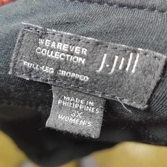 J Jill Wearever Collection full leg cropped black pants - Picture 4 of 5